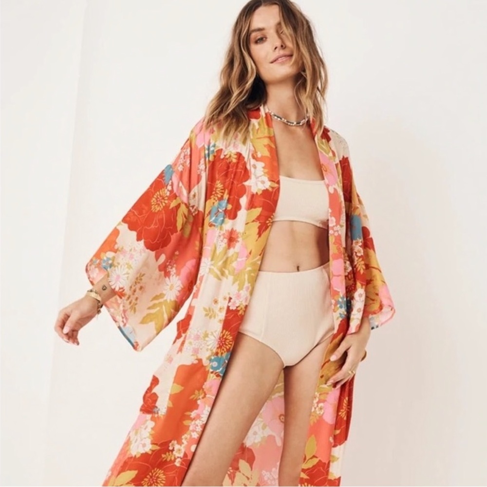 Spell Red and Yellow Floral Tyler Robe / Kimono - Picture 4 of 6